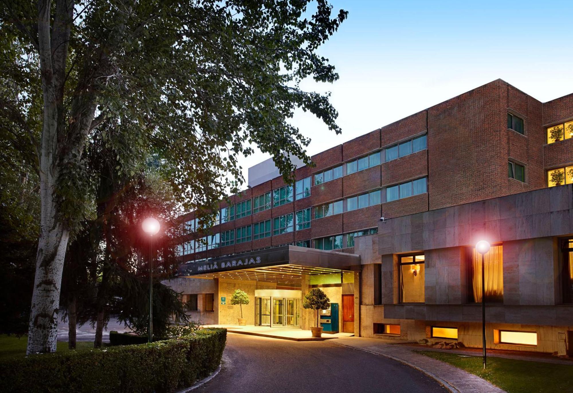 Melia Madrid Barajas — Foto 1
